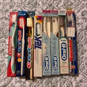8 NEW Vintage Toothbrush Lot Bundle (Oral B, Pepsodent, Colgate, Crest, Tek)